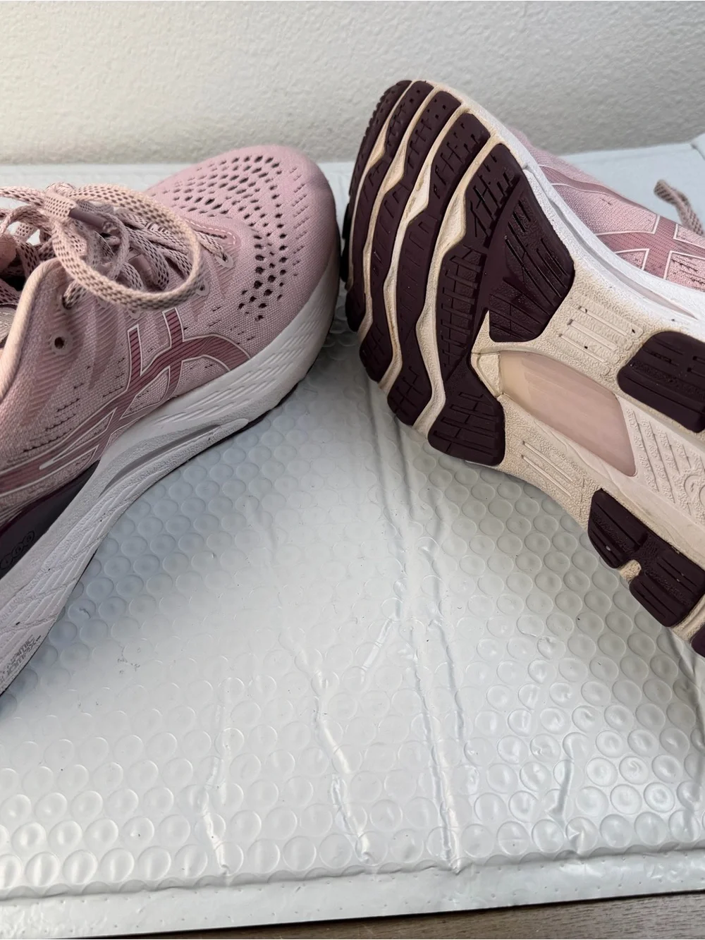 ASICS GEL-Kayano 28 Women’s Running Shoes Pink Size 10.5 Athletic Sneakers